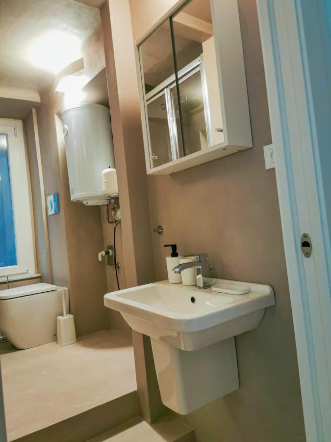 De Ville Guest House 热那亚 外观 照片